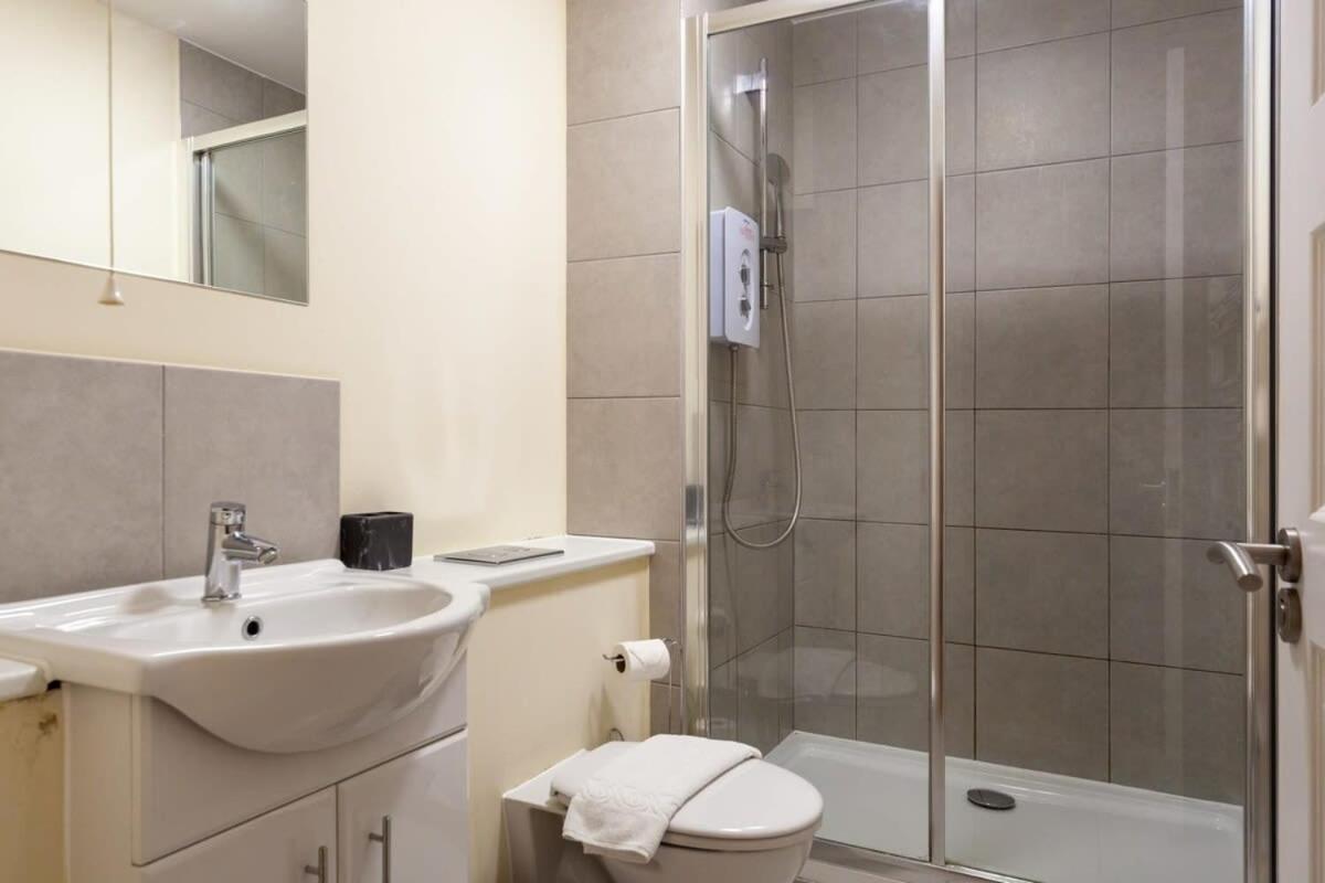 Characterful 2 Bedroom Apartment In Brixton Londra Exterior foto